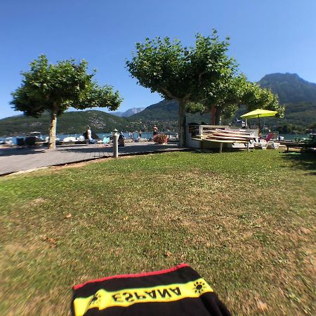 Logement Atypique Avec Vue Unique Panoramique Sur Le Lac D'Annecy, Dans Une Residence Avec Plage Et Ponton Privee Sur La Commune De Duingt Zewnętrze zdjęcie